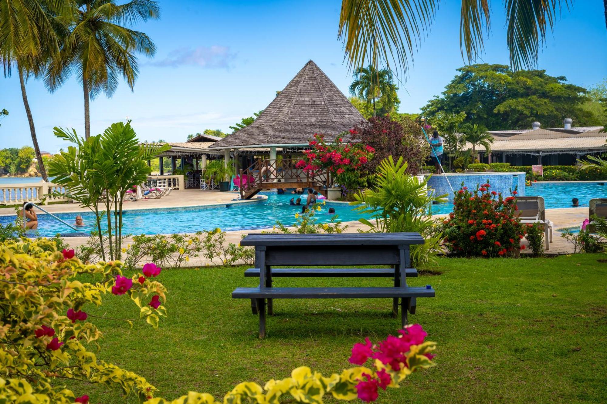 Starfish Tobago Hotell Black Rock Eksteriør bilde